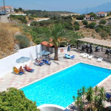 Kasteli Hotel Питагорион Экстерьер фото