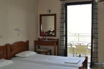 Kasteli Hotel Питагорион Экстерьер фото